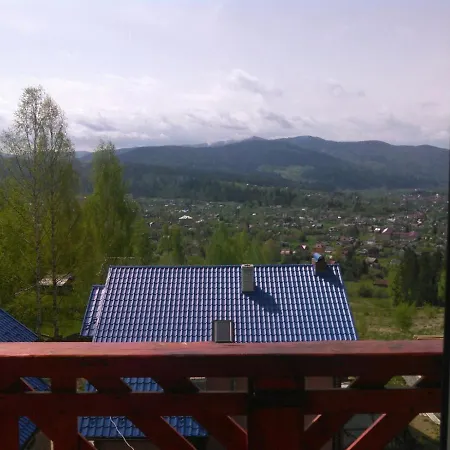 сімейний краєвид чан джакузі сауна Holiday home Mykulychyn